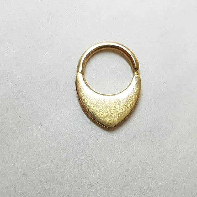 14k Gold Triangle Septum | patapatajewelry