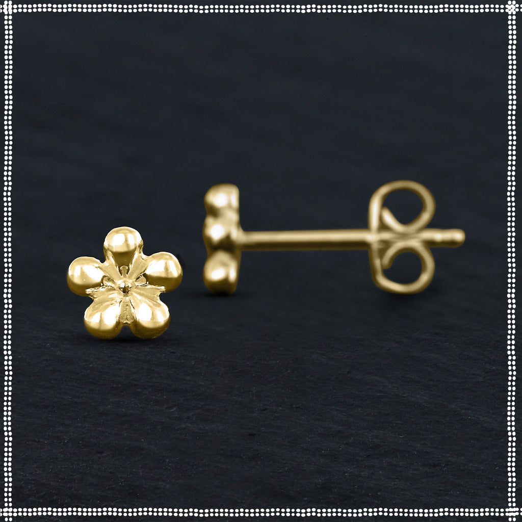 14k Gold Minimalist Earrings | Stargazer | PataPataJewelry